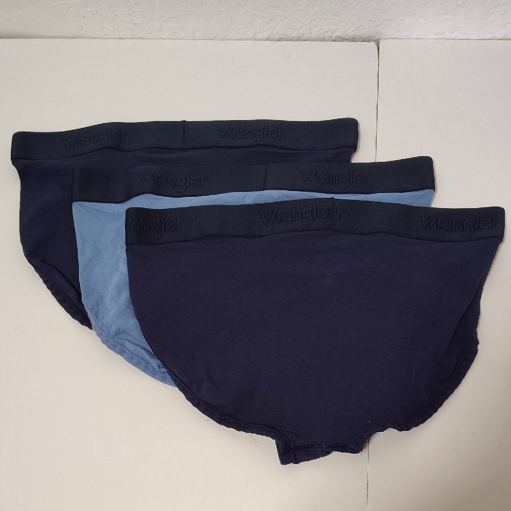 New Wrangler Men's Briefs - Navy and Light Blue Sz 36-38 - Picture 2 of 5